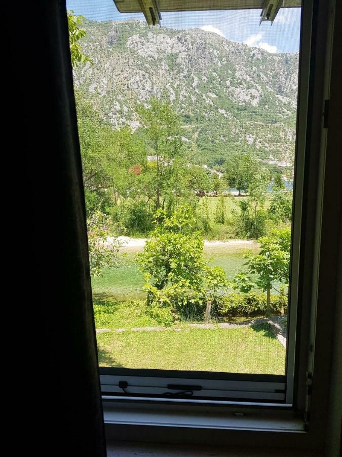 Vacation Home Naluka Donji Morinj Buitenkant foto