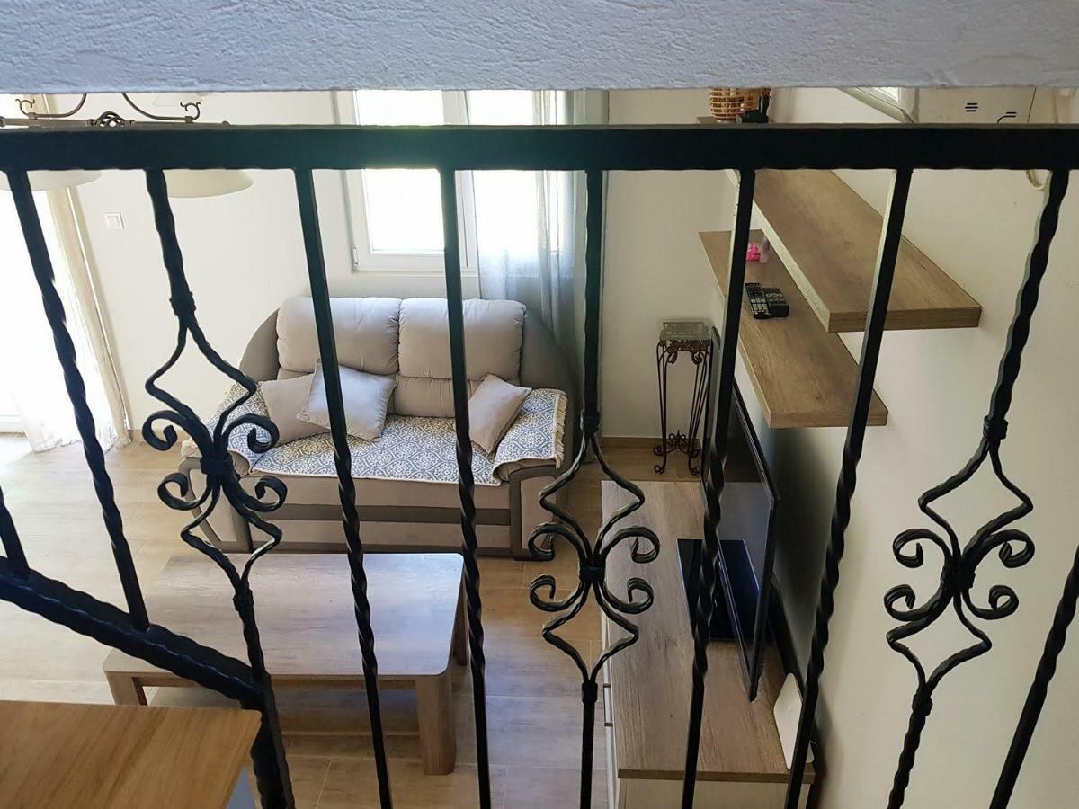 Vacation Home Naluka Donji Morinj Buitenkant foto
